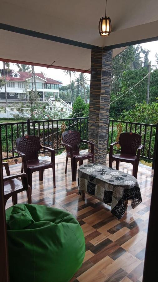 Halase Homestay Mudigere Екстериор снимка