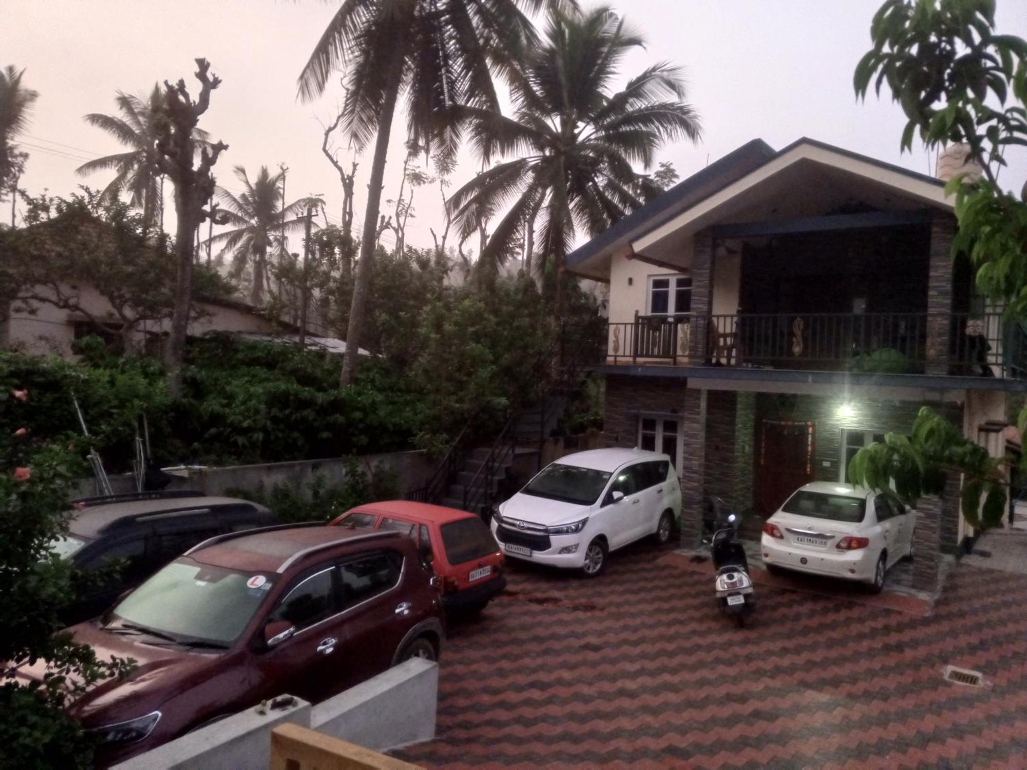 Halase Homestay Mudigere Екстериор снимка